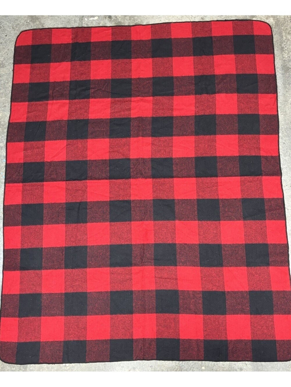 VTG MARLBORO COUNTRY STORE Red/Black Buffalo Check Plaid Wool Throw Blanket